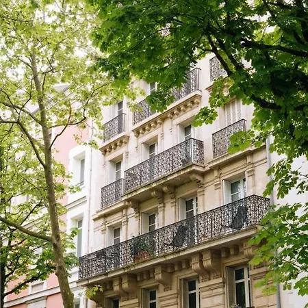 Apartment Lovely One Bedroom For 2 Paris